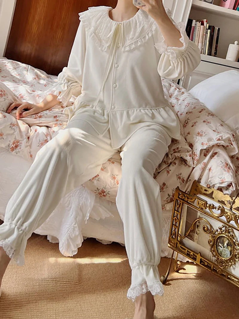 Ženy Velvet Jeseň Zima Viktoriánskej Pyžamo Domov Dve Kus Francúzskej Čipky Vintage Princezná Sladké Dievčatá Sleepwear Plavky