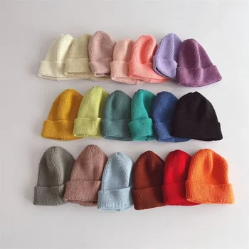 Jeseň Zima chlapci dievčatá farebné pletené čiapky Deti móda all-zápas Čiapky deti farbou stručný čiapky